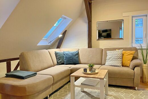 Derya, Friedrichstraße